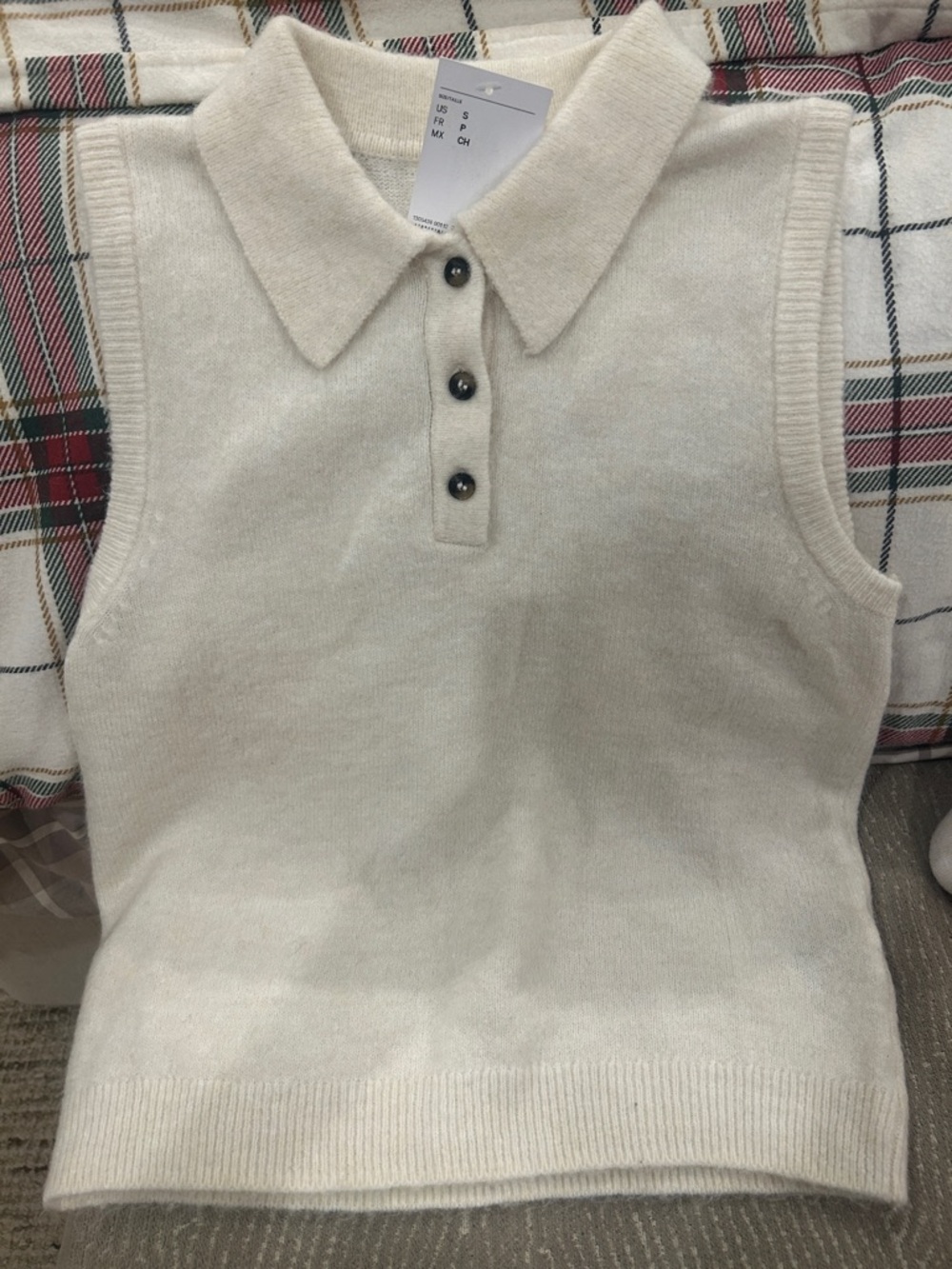 H&M Ivory Sleeveless Knit Polo Sweater Vest